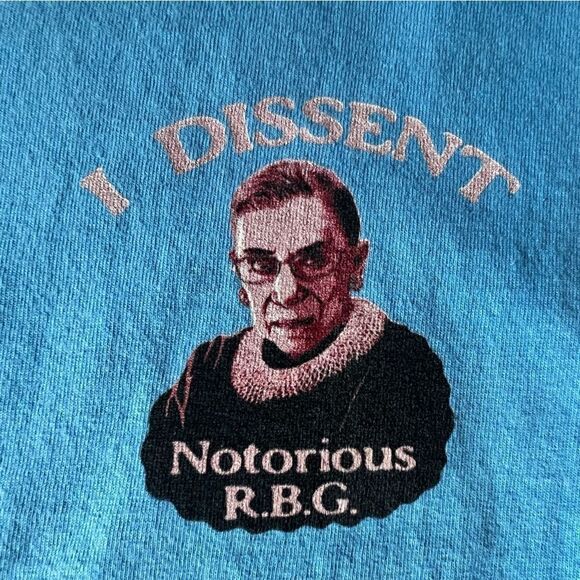 Blue Hanes Cotton “I Dissent” Notorious RBG Judge Ruth Bader Ginsburg Shirt - Picture 2 of 7